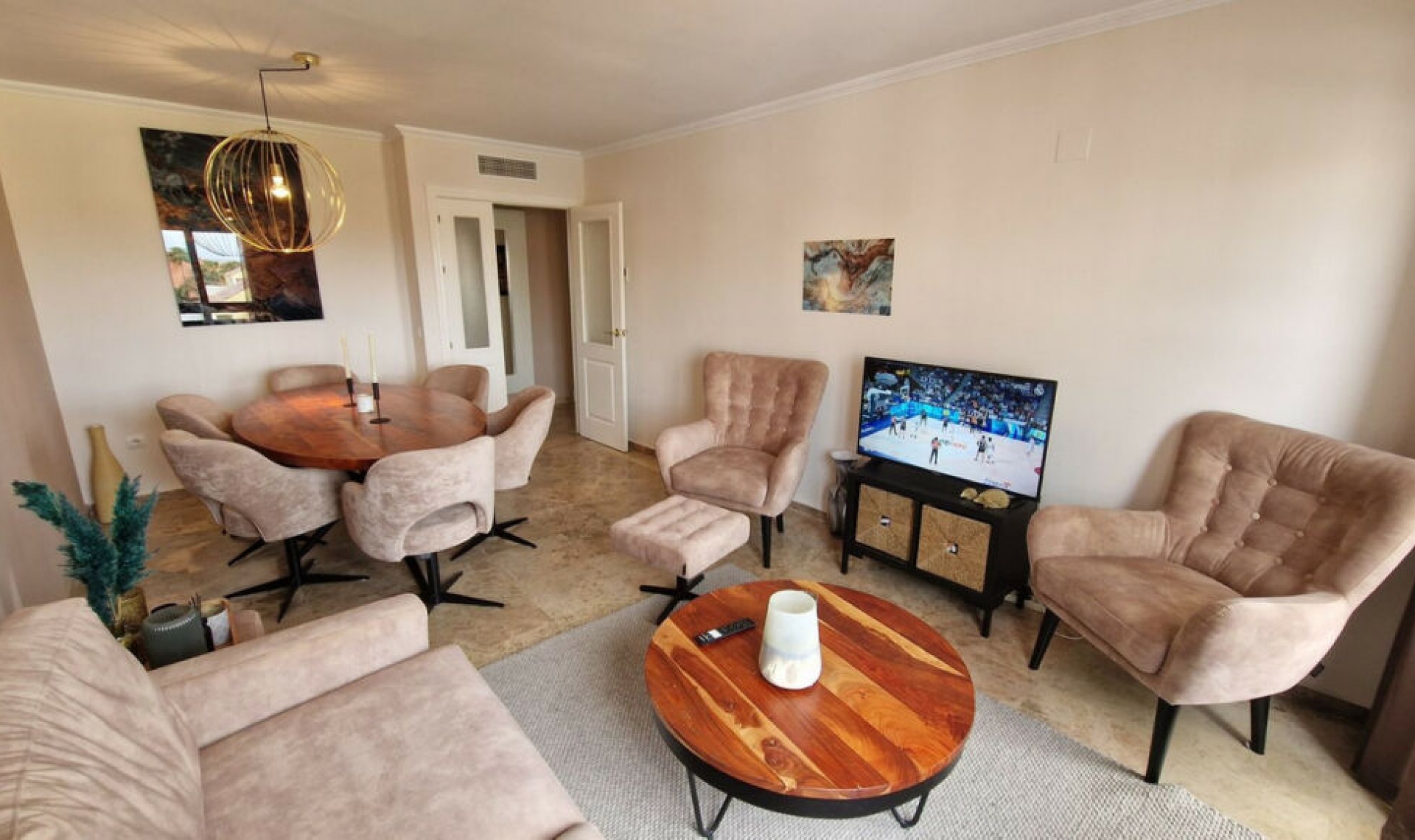 Resale - Apartment -
Estepona