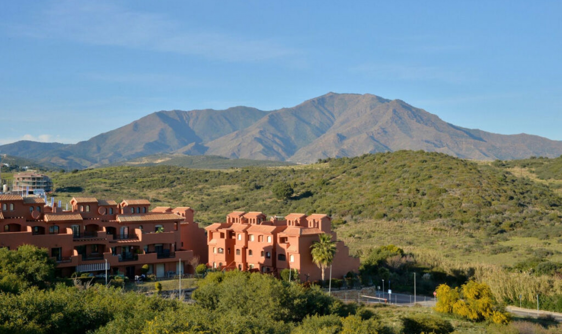 Resale - Apartment -
Estepona