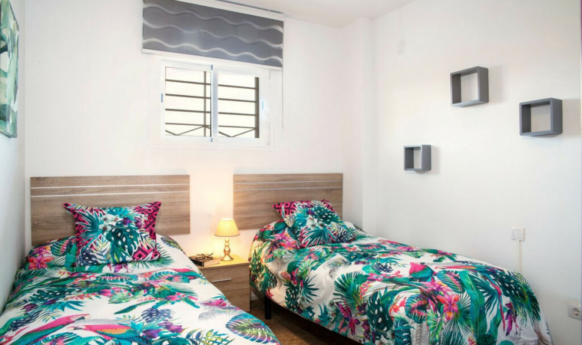 Resale - Apartment -
Estepona