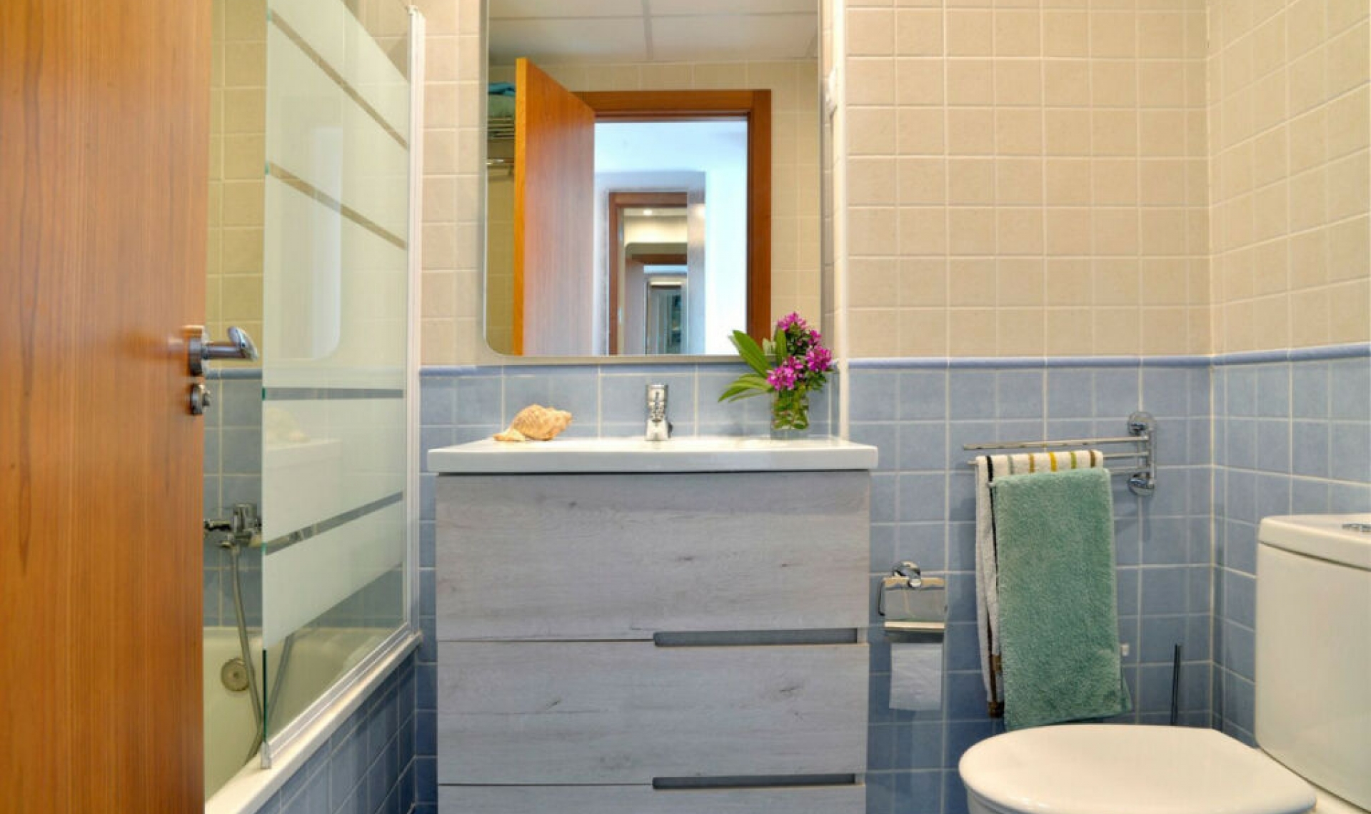 Resale - Apartment -
Estepona