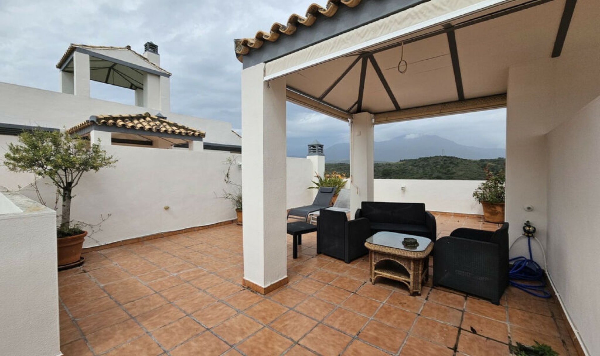 Resale - Apartment -
Estepona