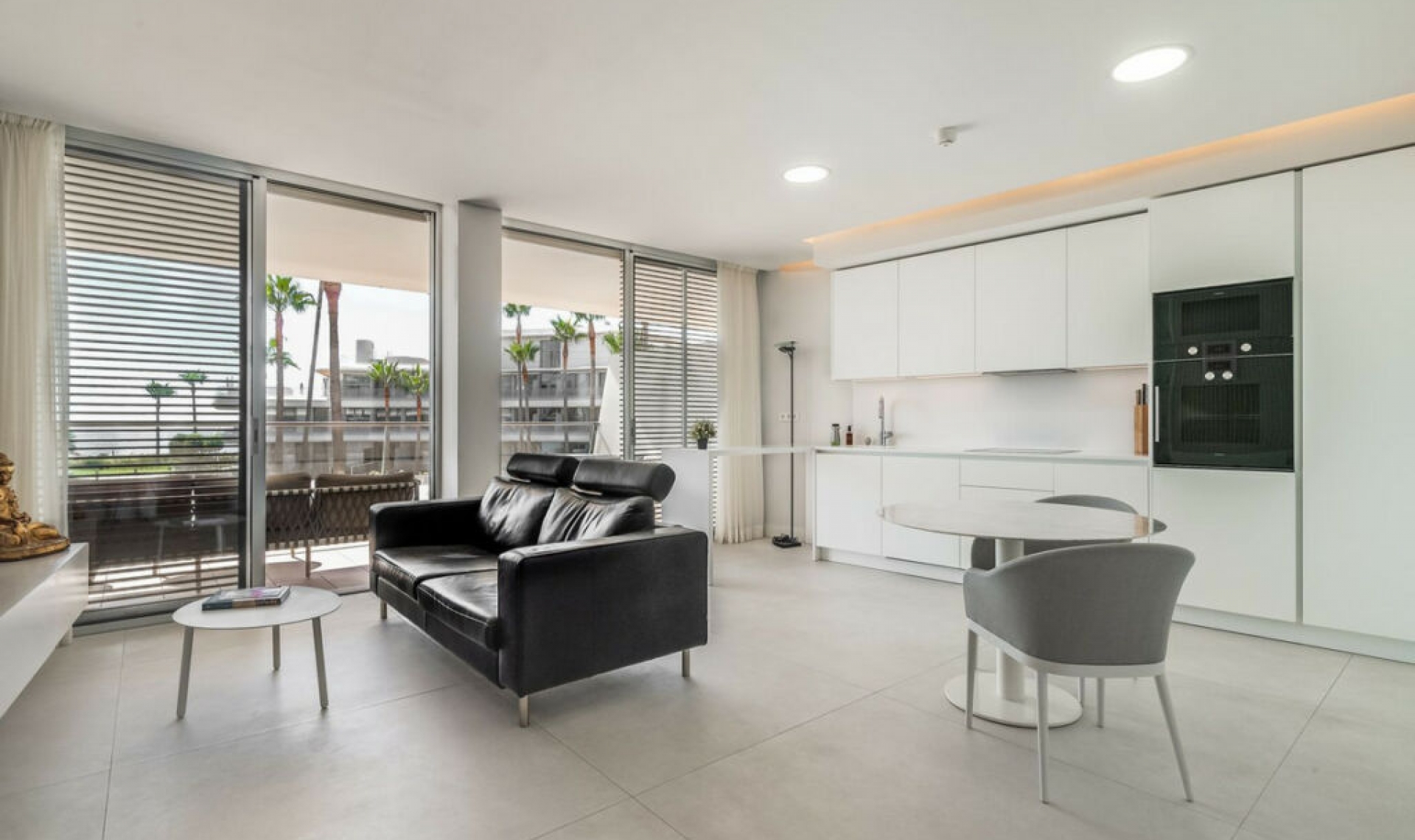Resale - Apartment -
Estepona