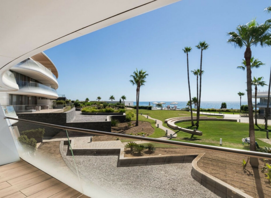 Resale - Apartment -
Estepona
