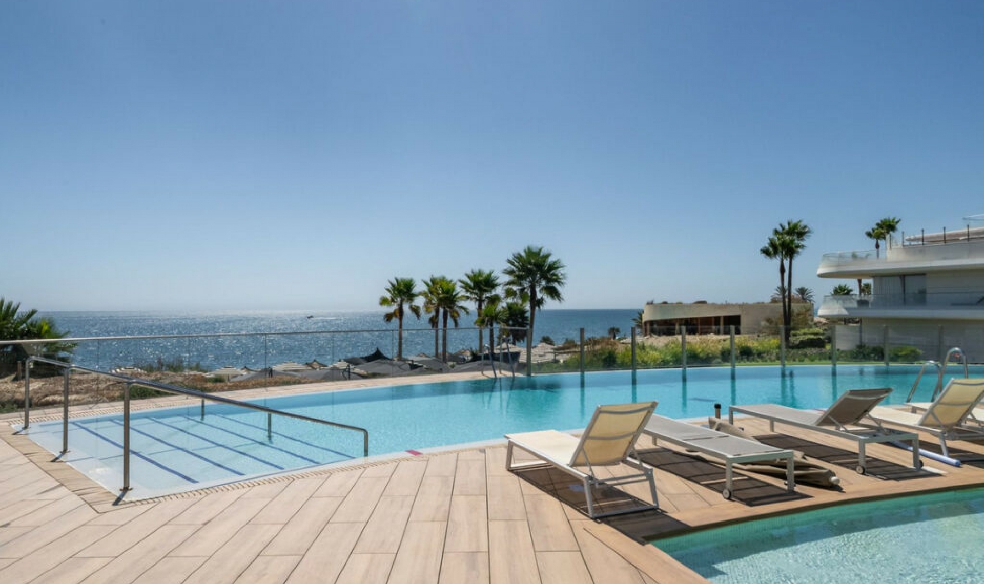Resale - Apartment -
Estepona
