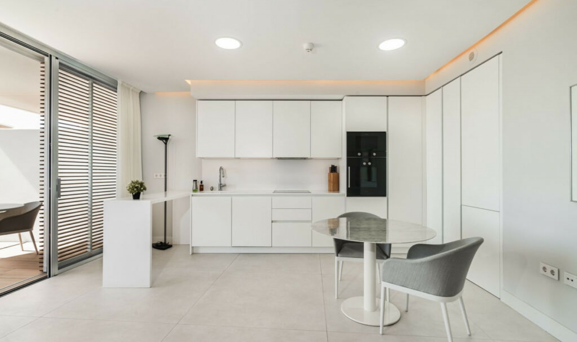 Resale - Apartment -
Estepona