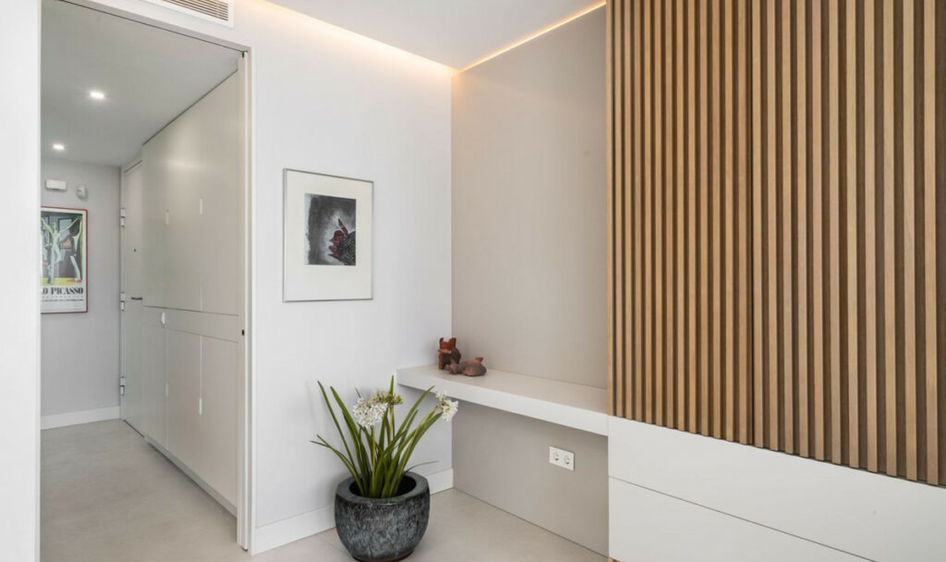 Resale - Apartment -
Estepona