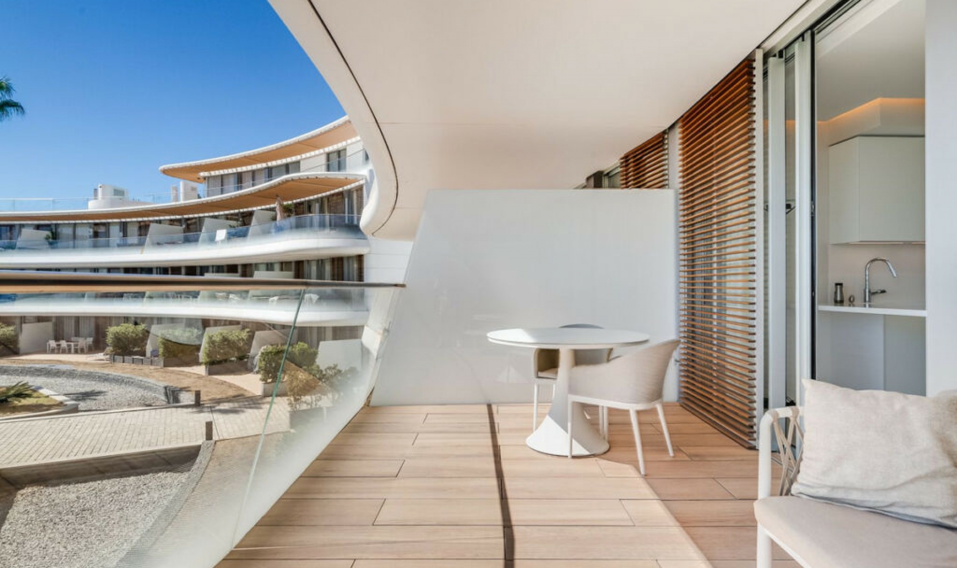 Resale - Apartment -
Estepona