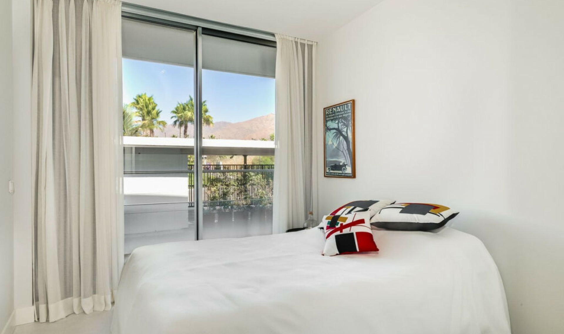 Resale - Apartment -
Estepona