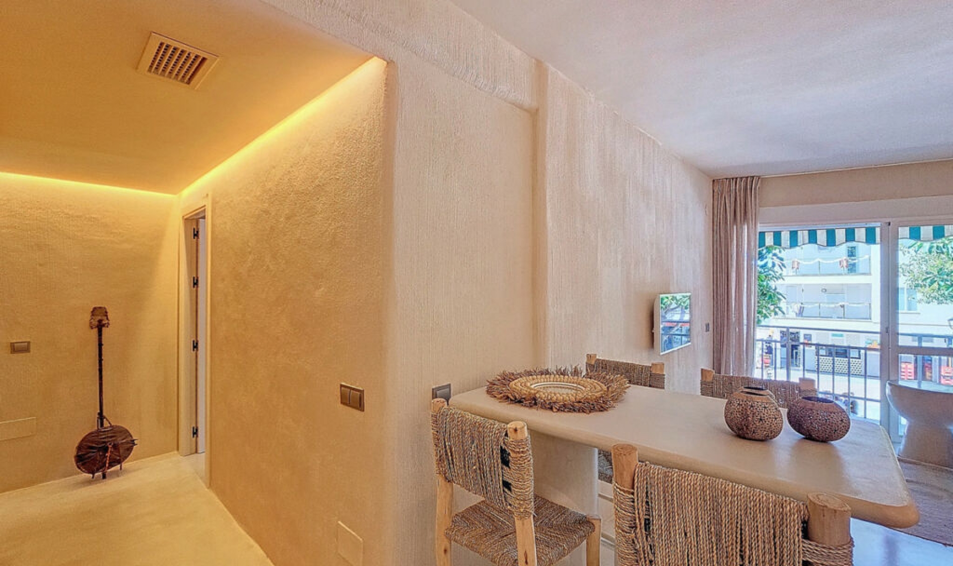 Resale - Apartment -
Estepona