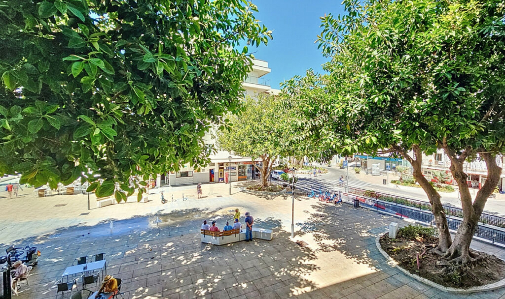 Resale - Apartment -
Estepona