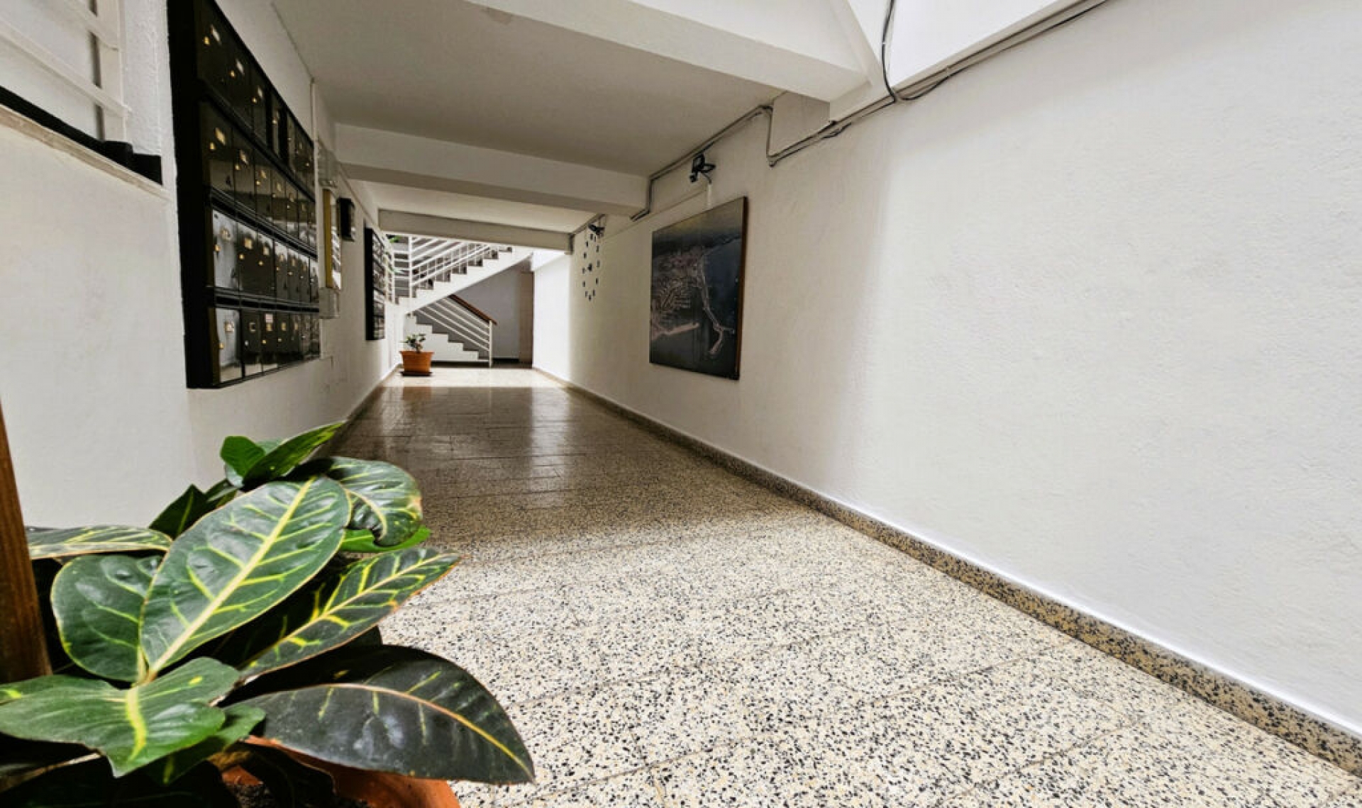 Resale - Apartment -
Estepona
