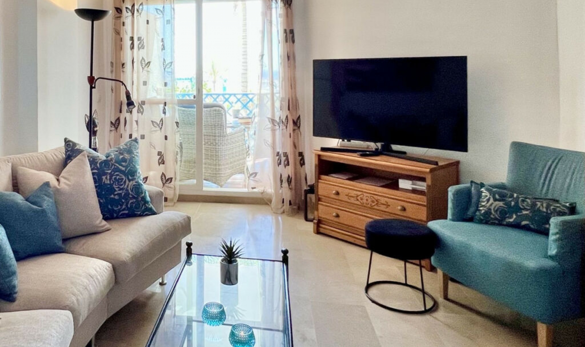 Resale - Apartment -
Estepona