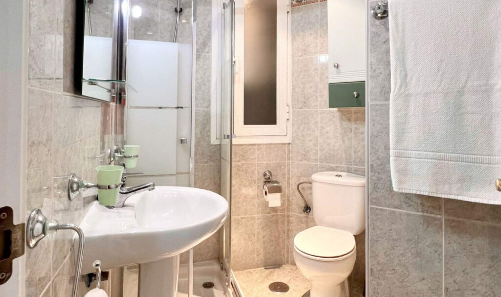Resale - Apartment -
Estepona