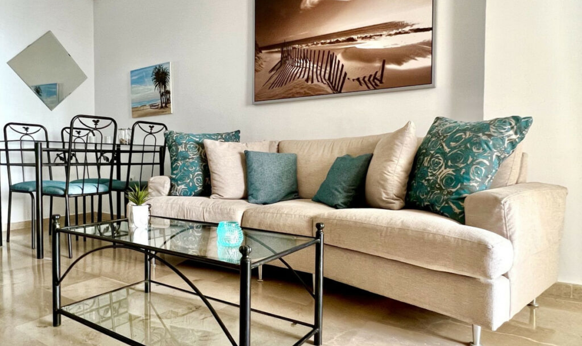 Resale - Apartment -
Estepona