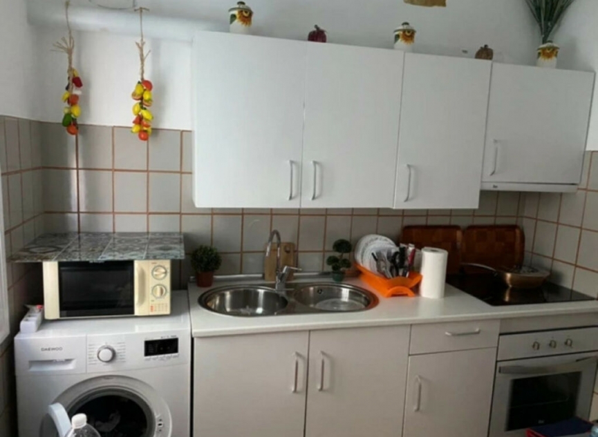 Resale - Apartment -
Estepona