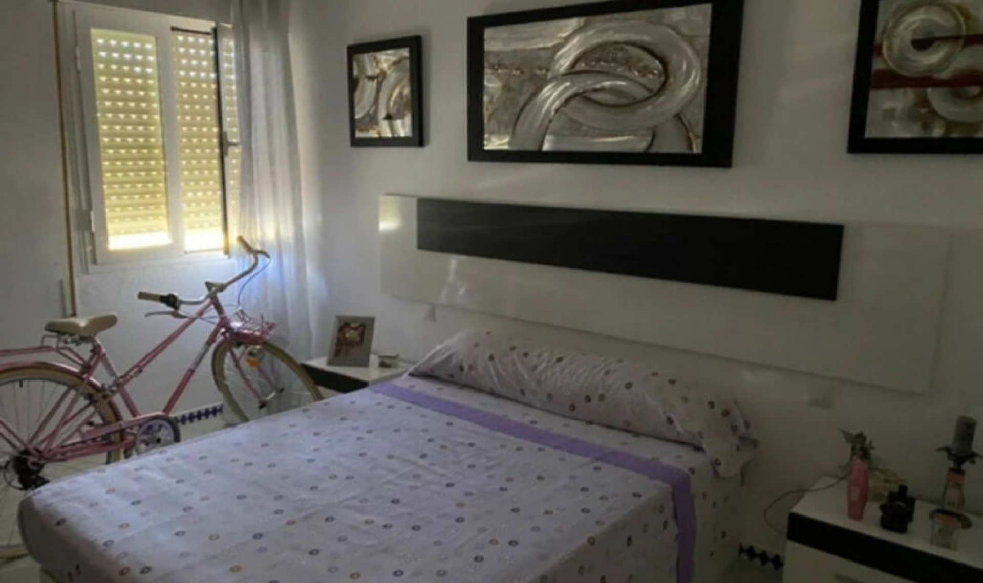 Resale - Apartment -
Estepona
