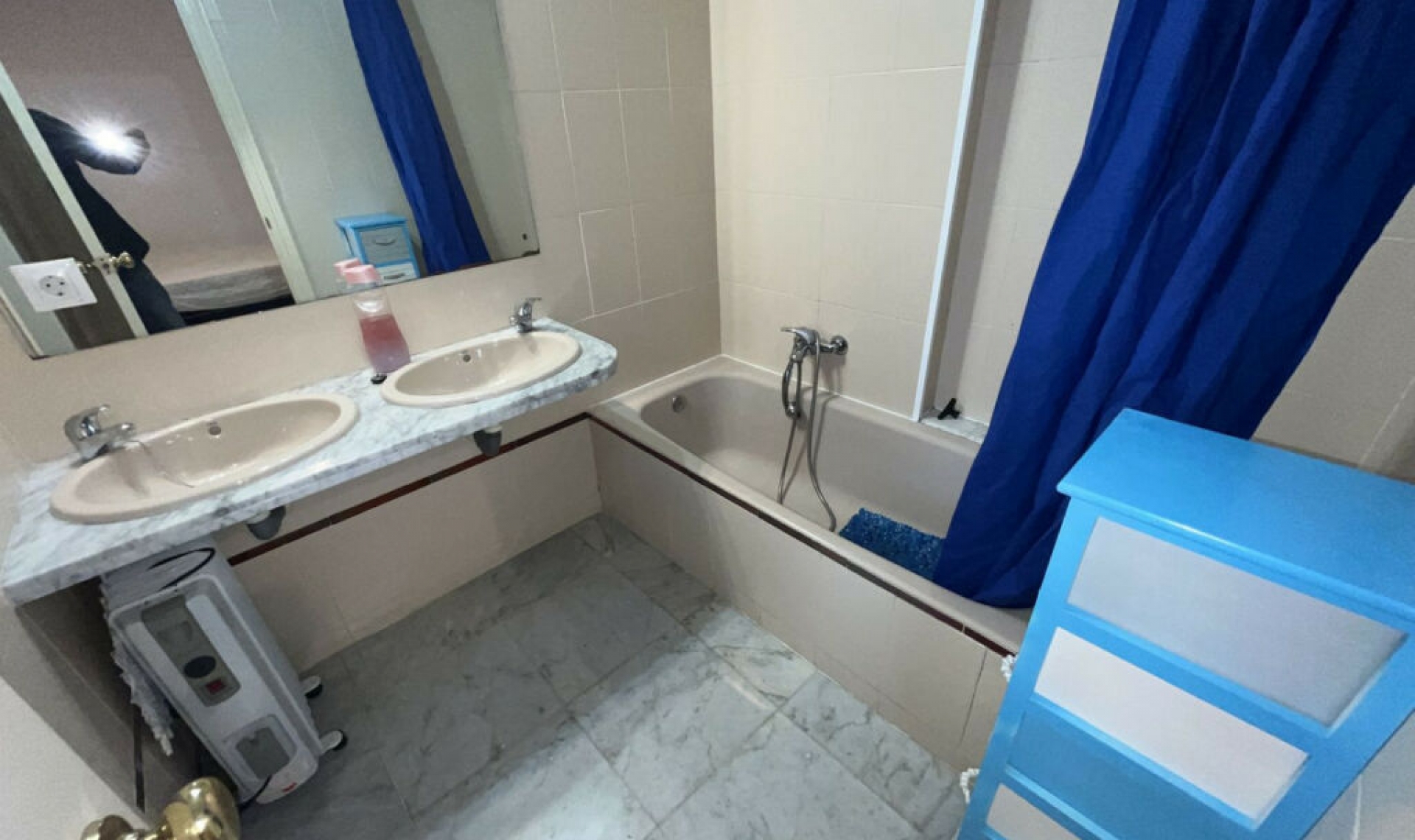 Resale - Apartment -
Estepona