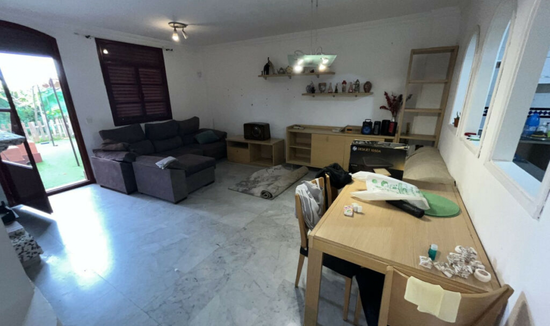 Resale - Apartment -
Estepona