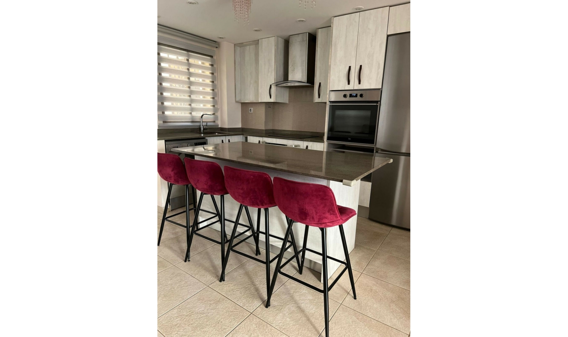 Resale - Apartment -
Estepona