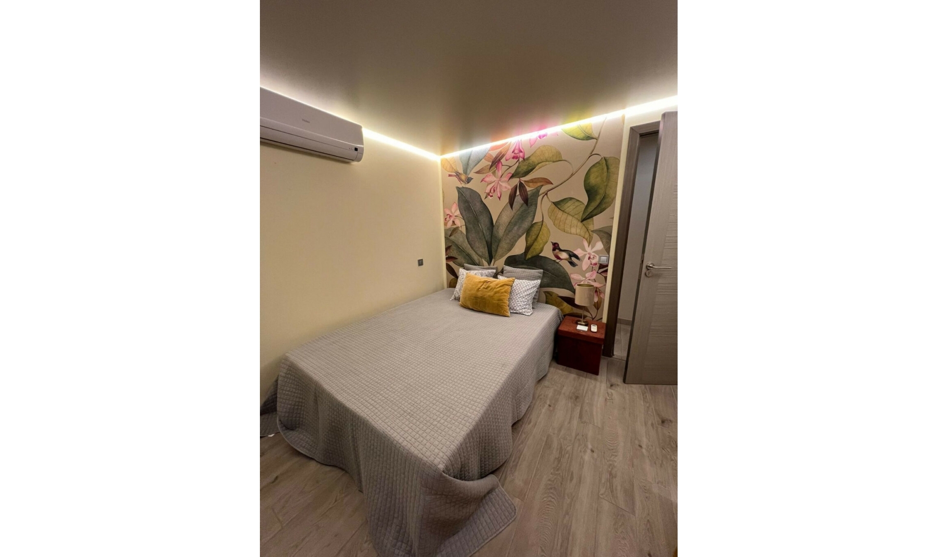 Resale - Apartment -
Estepona
