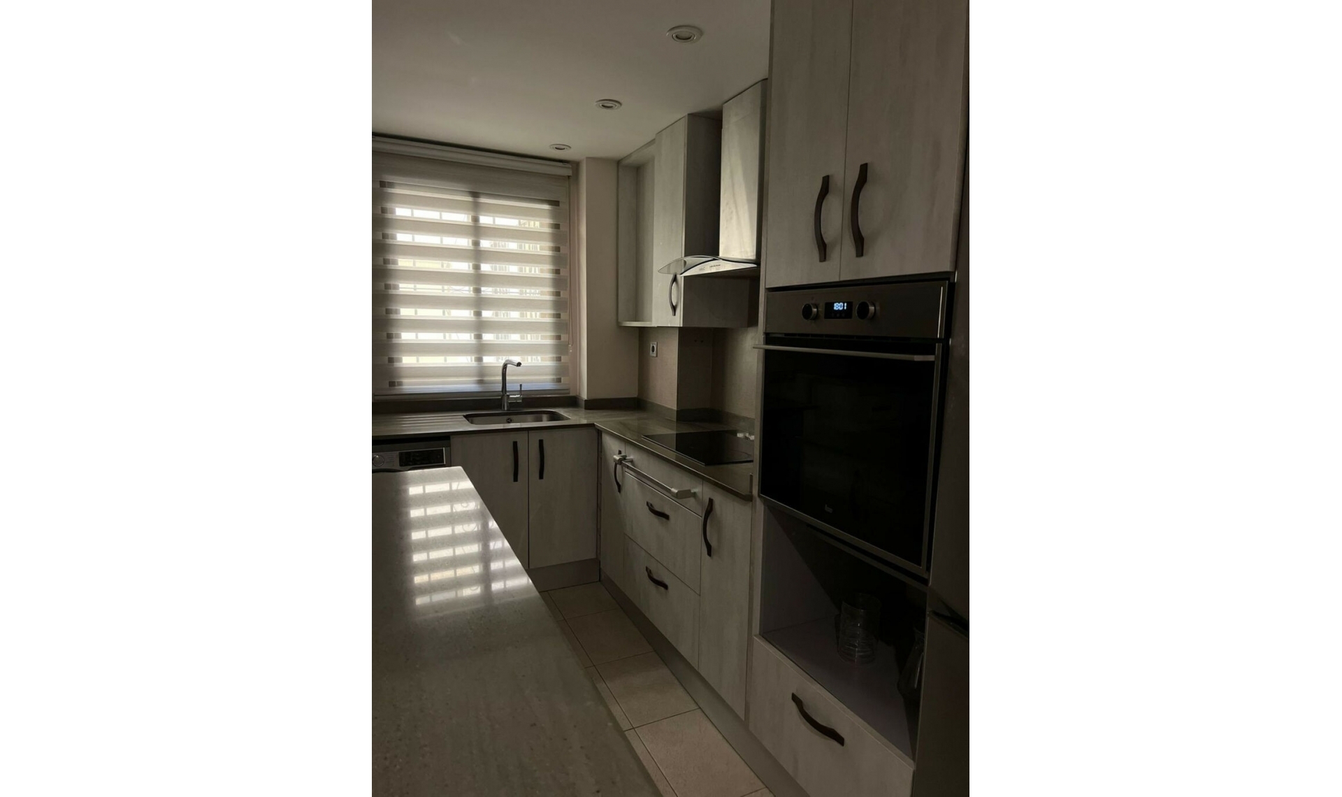 Resale - Apartment -
Estepona