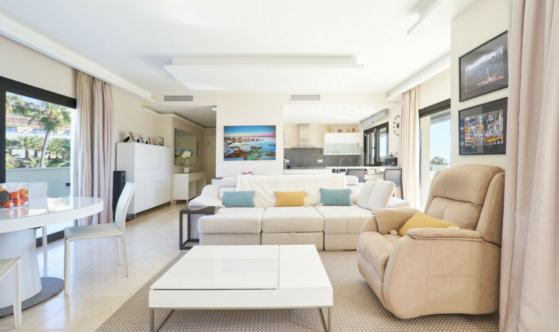 Resale - Apartment -
Estepona