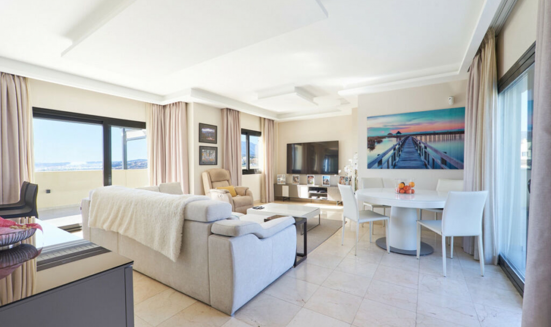 Resale - Apartment -
Estepona
