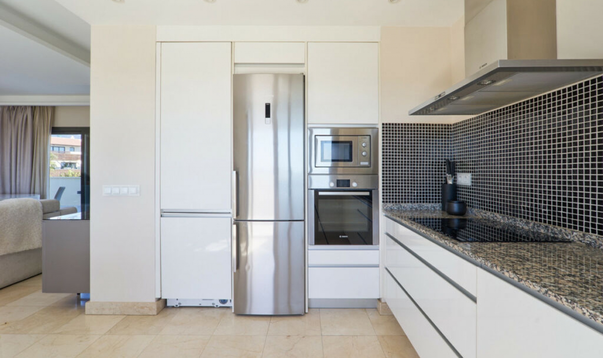 Resale - Apartment -
Estepona