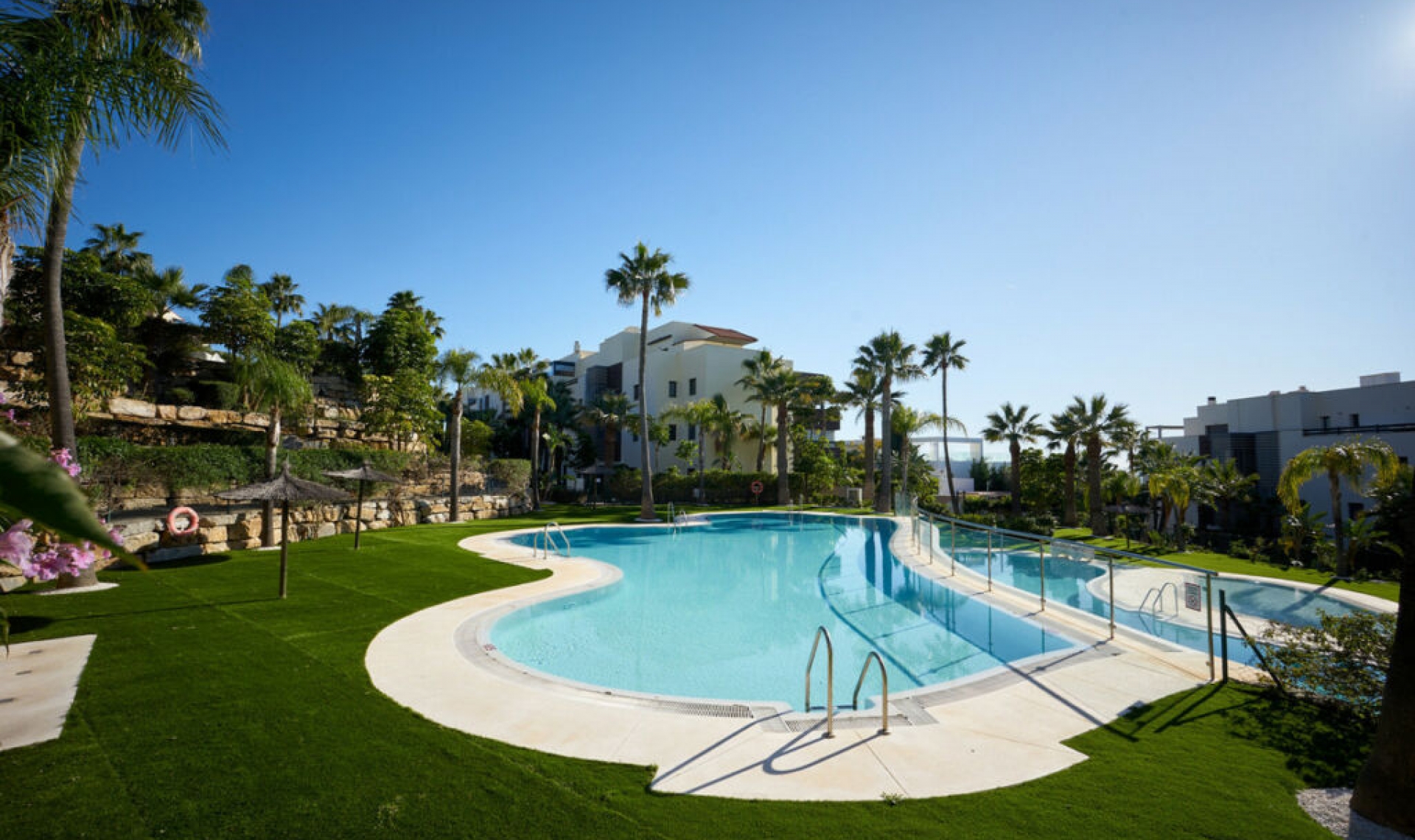 Resale - Apartment -
Estepona