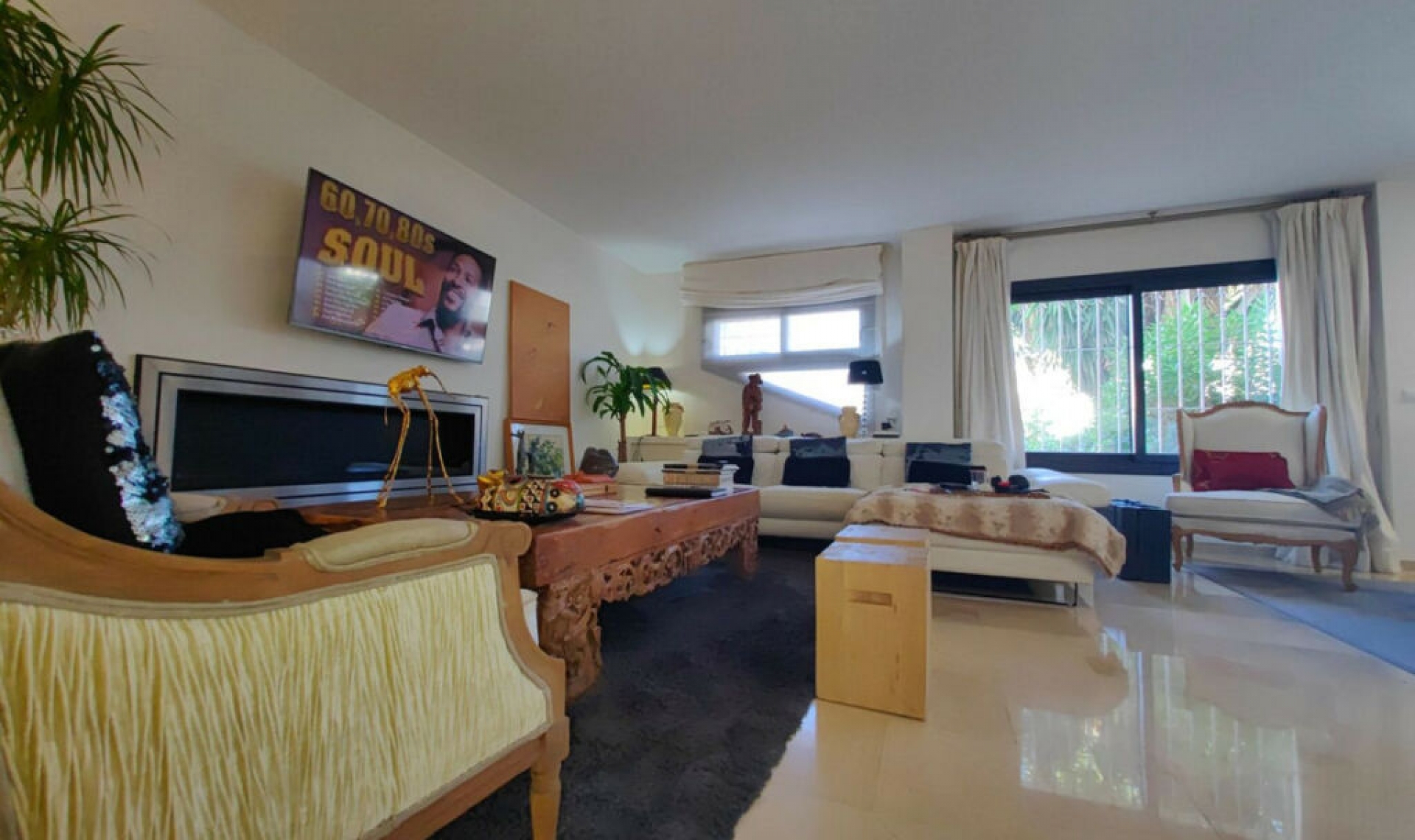 Resale - Apartment -
Estepona