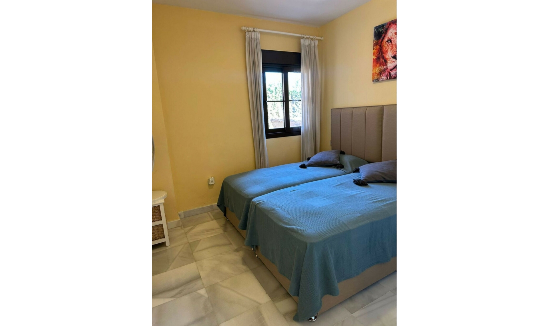 Resale - Apartment -
Estepona