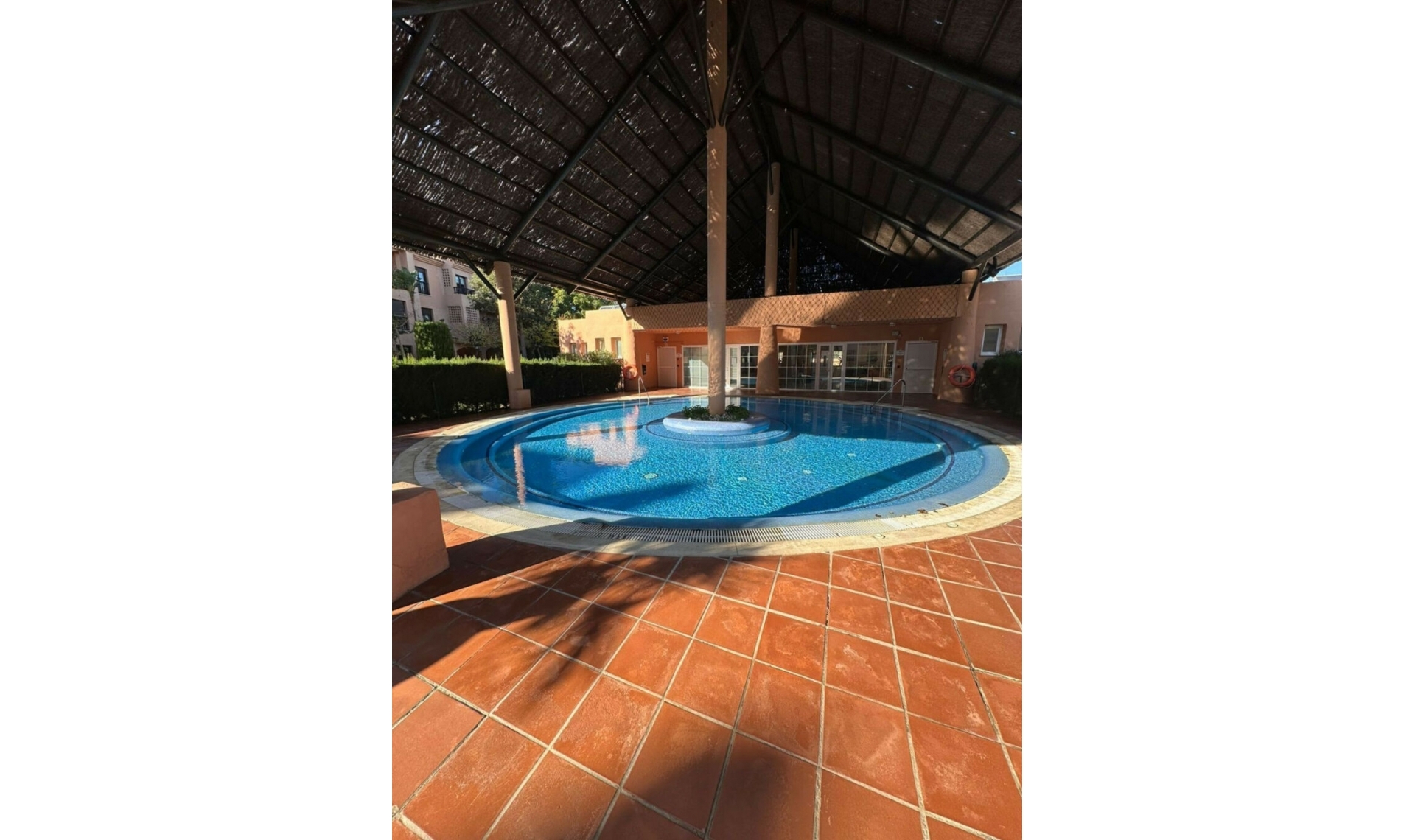 Resale - Apartment -
Estepona