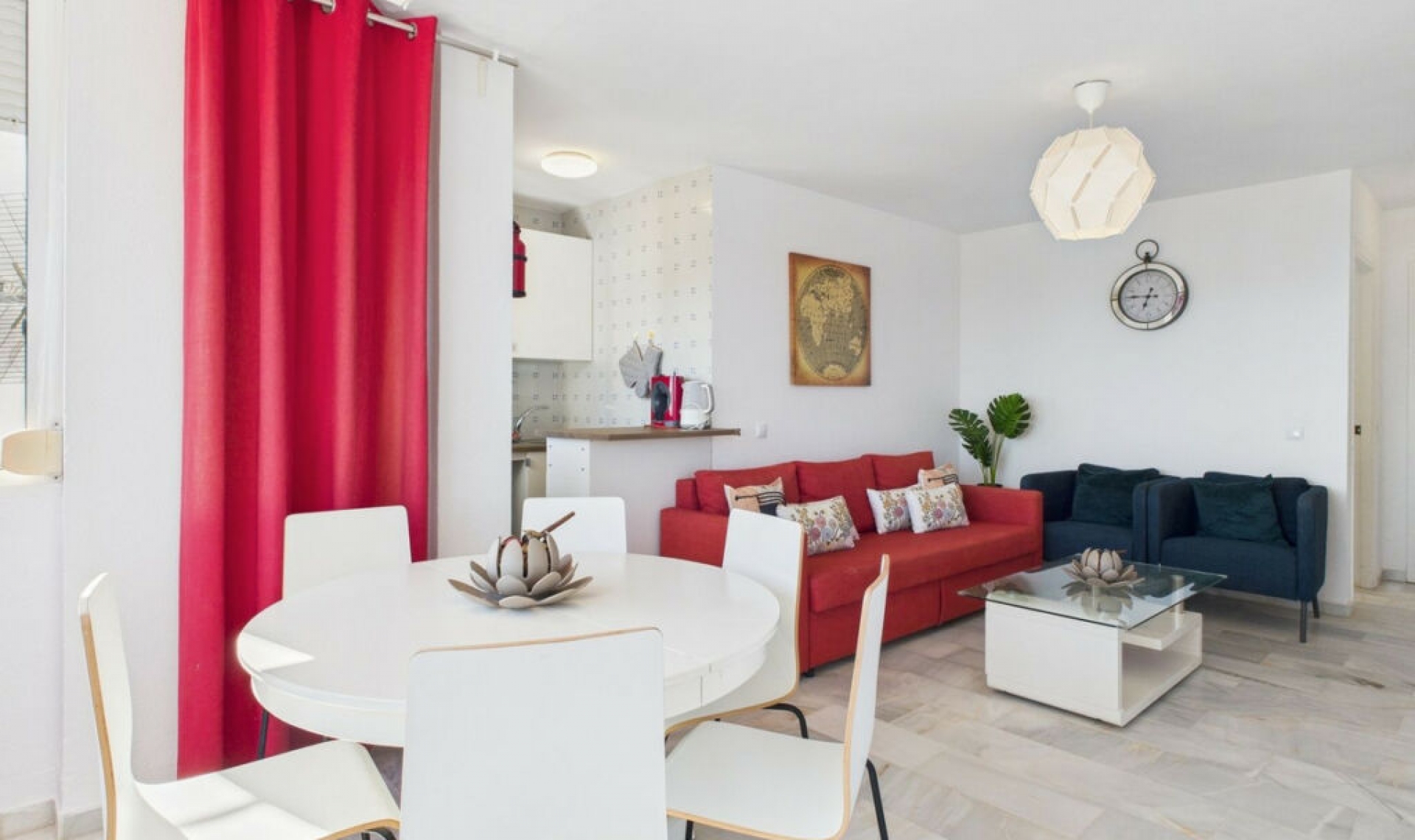 Resale - Apartment -
Estepona