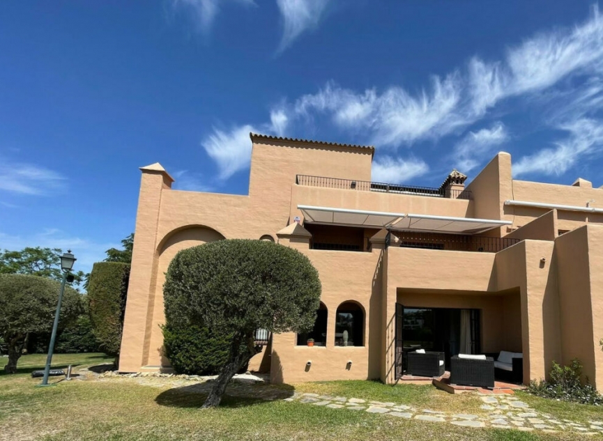 Resale - Apartment -
Estepona