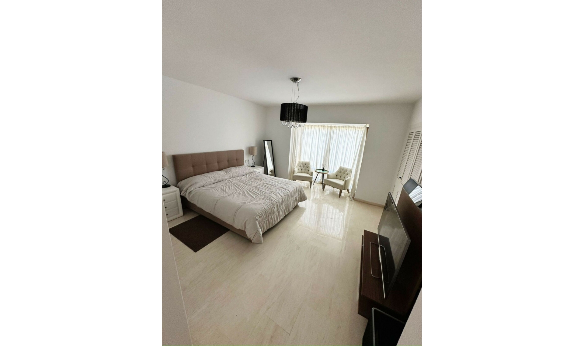 Resale - Apartment -
Estepona