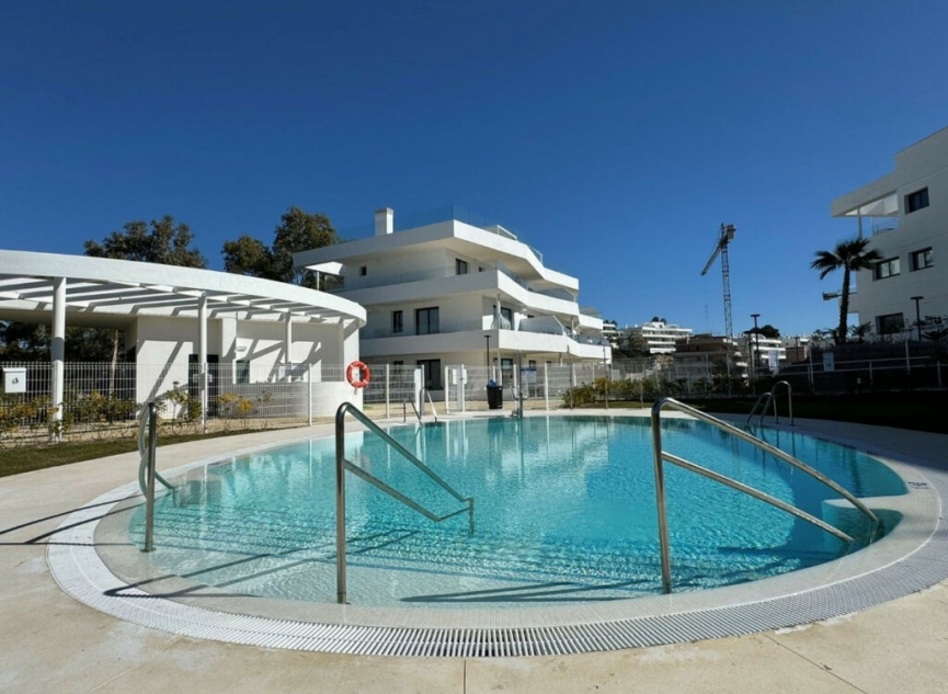 Resale - Apartment -
Estepona