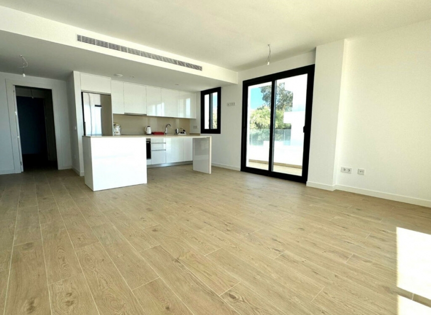 Resale - Apartment -
Estepona