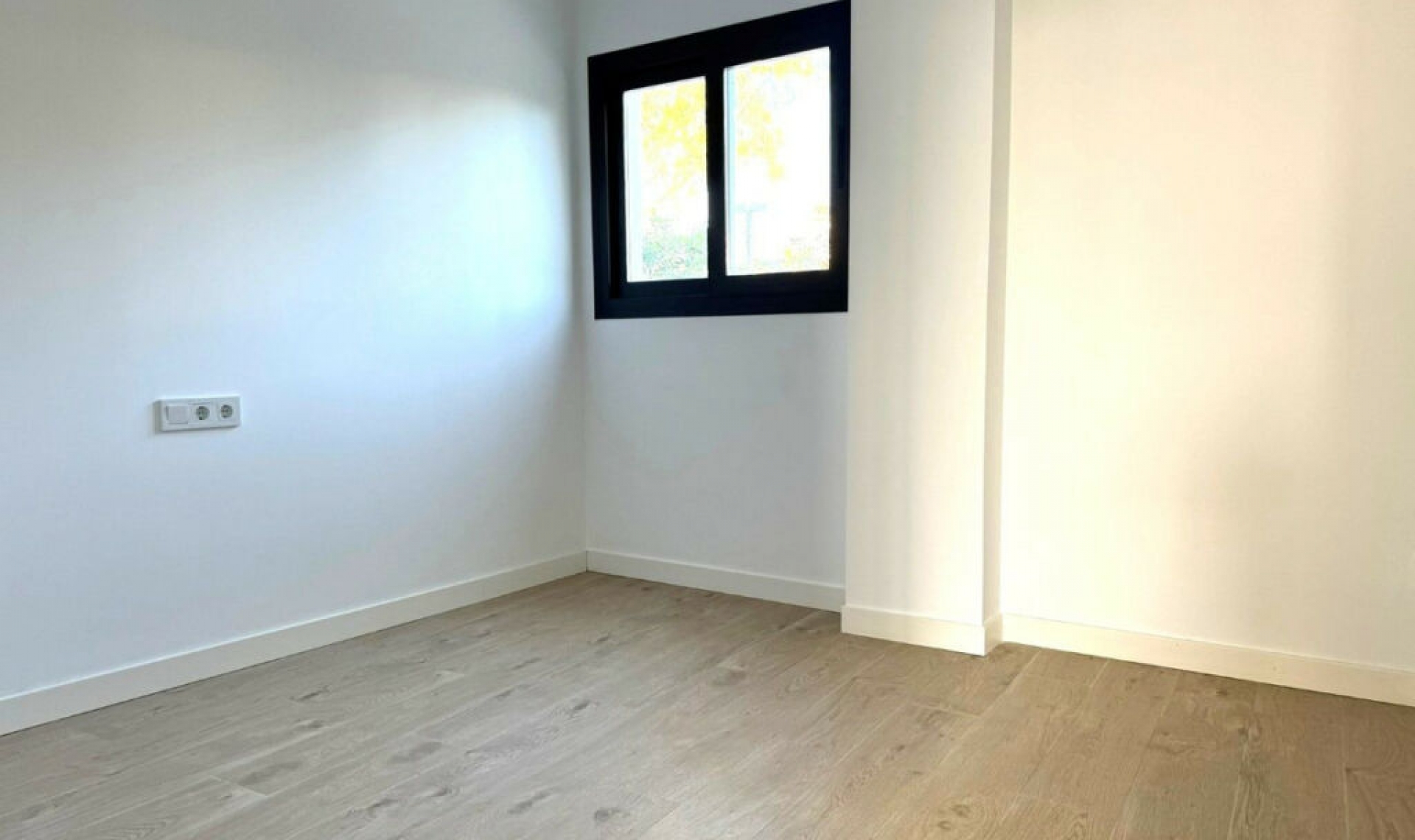 Resale - Apartment -
Estepona