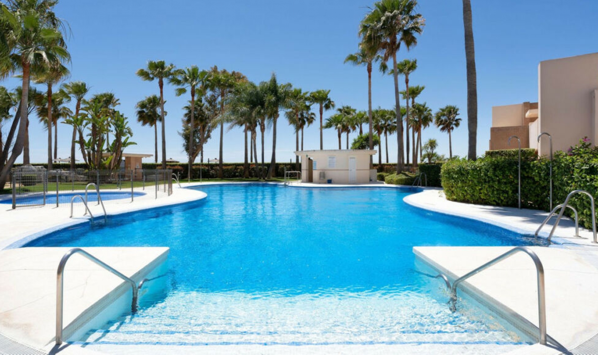 Resale - Apartment -
Estepona