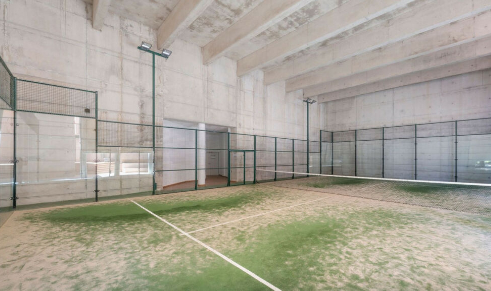 Resale - Apartment -
Estepona