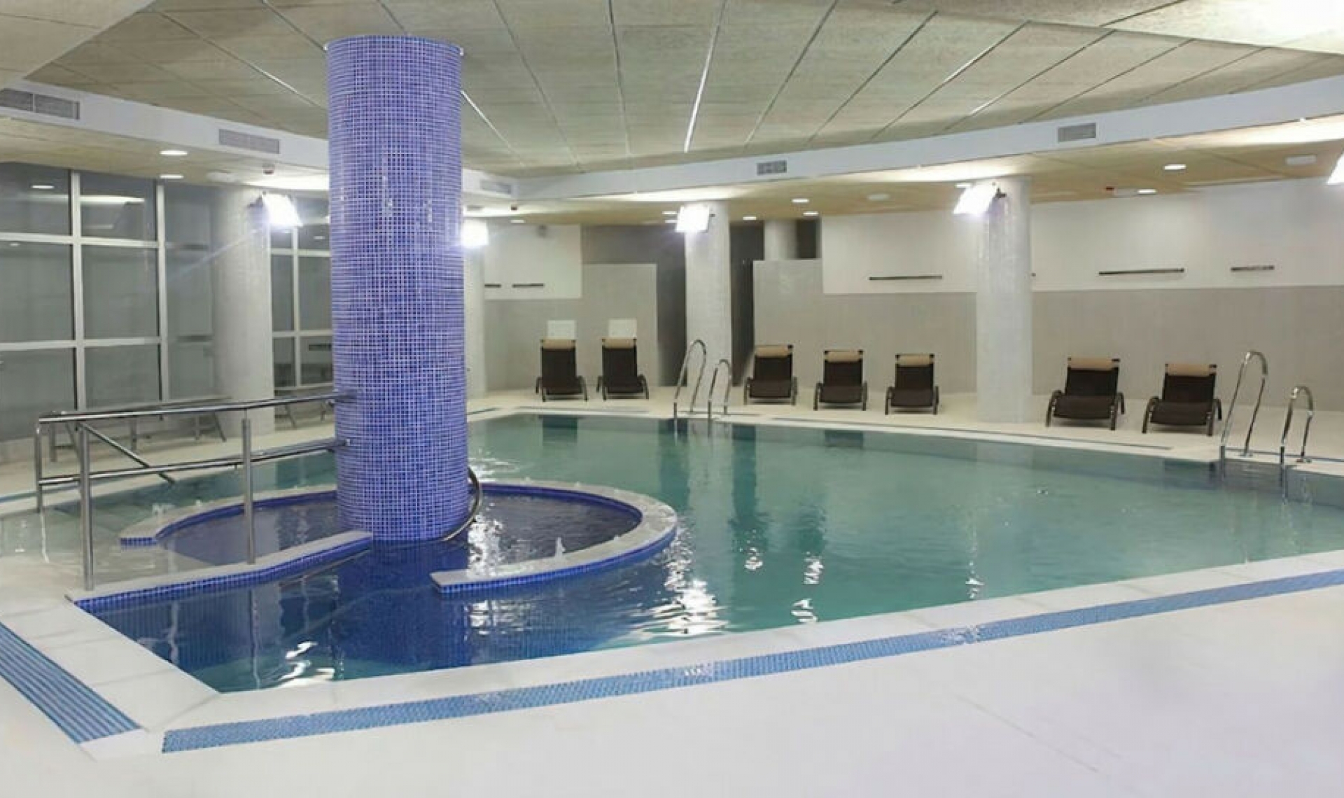 Resale - Apartment -
Estepona