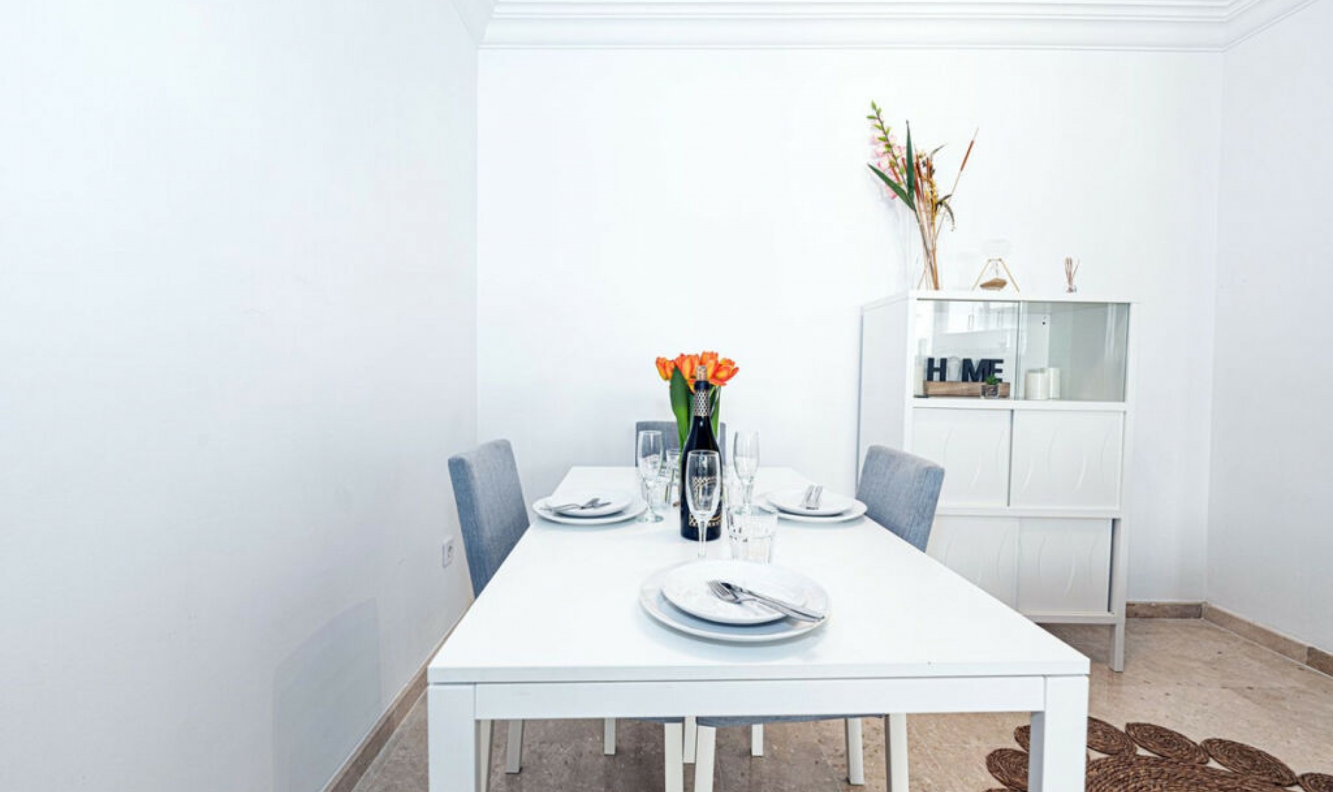 Resale - Apartment -
Estepona