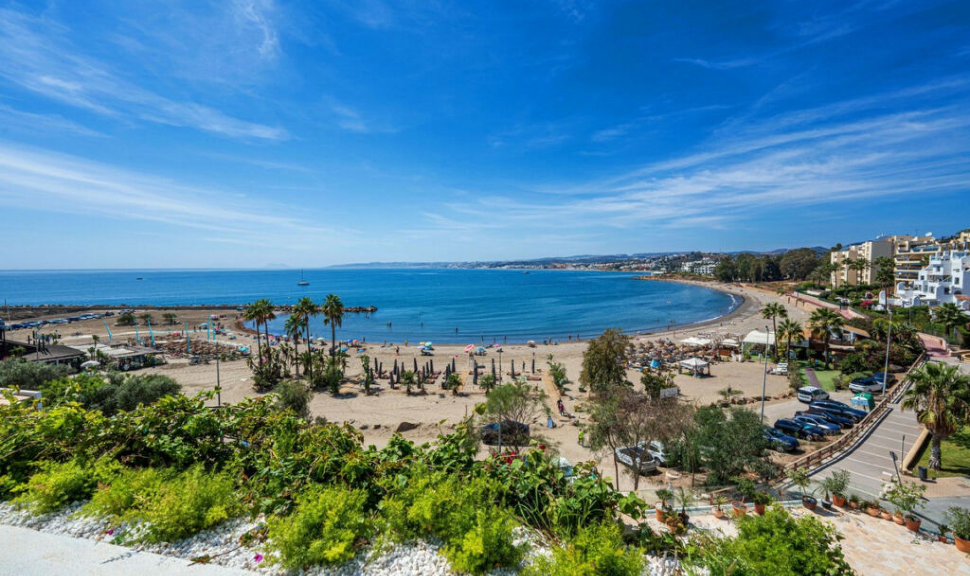 Resale - Apartment -
Estepona