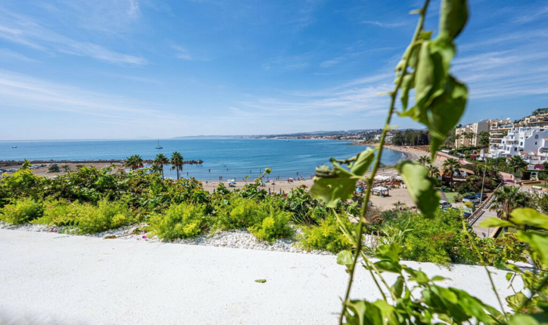 Resale - Apartment -
Estepona