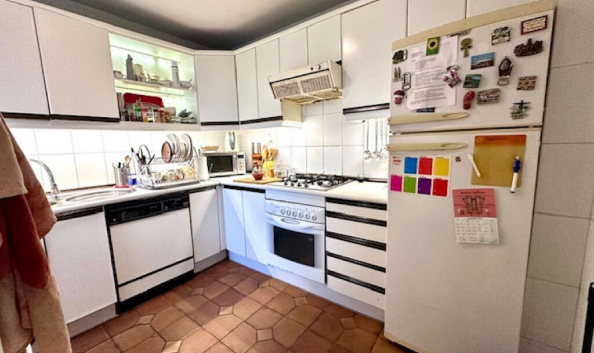 Resale - Apartment -
Estepona