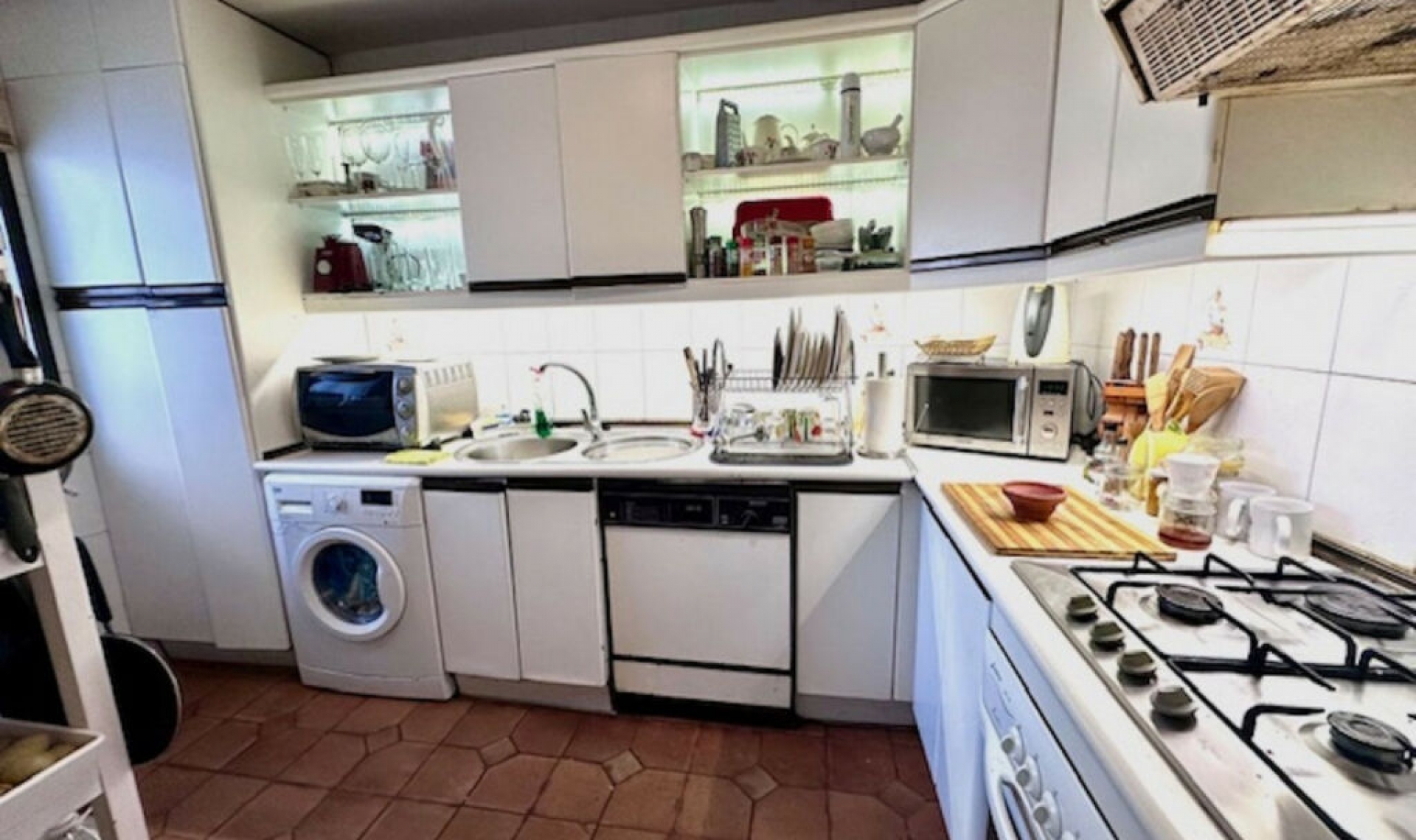 Resale - Apartment -
Estepona