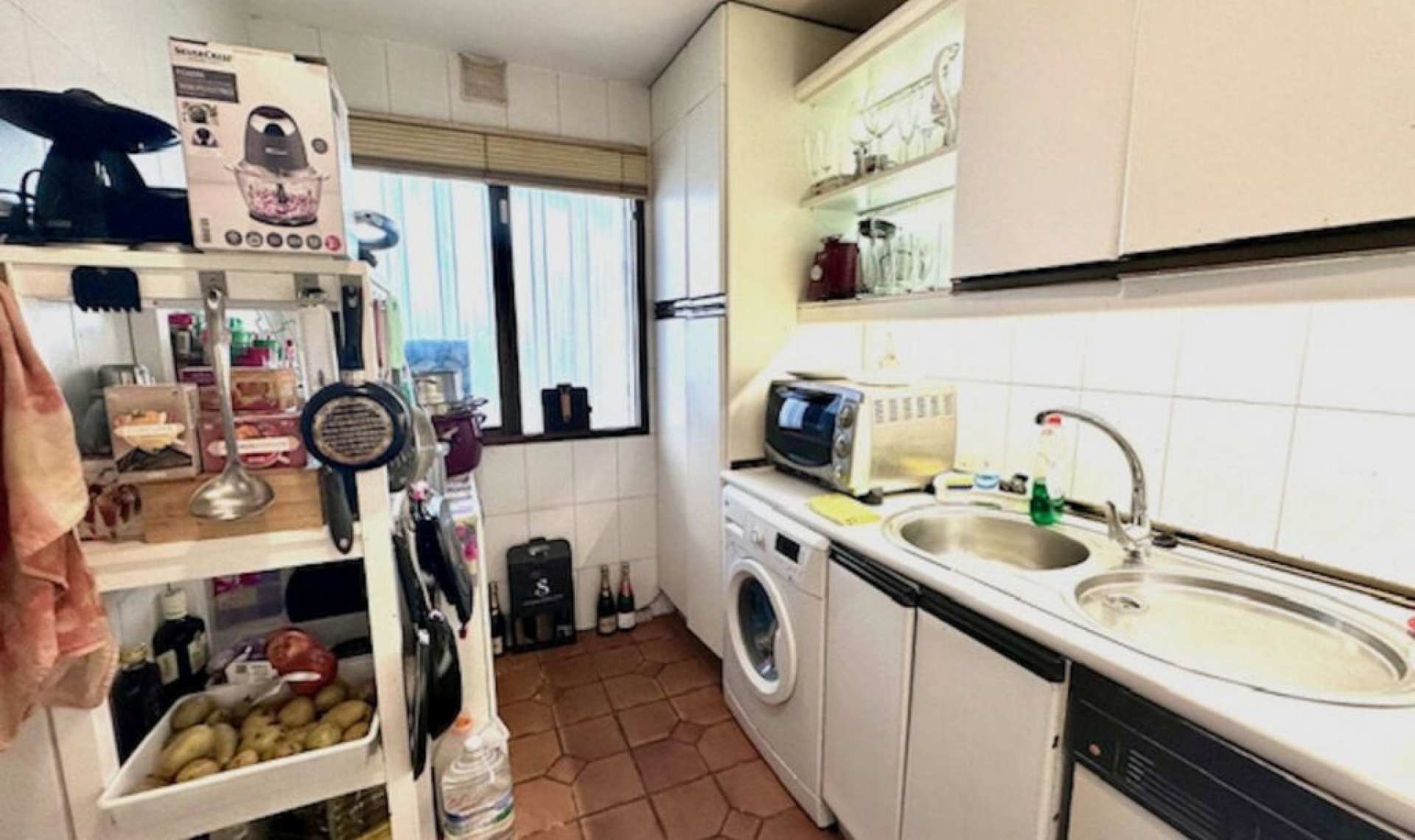 Resale - Apartment -
Estepona