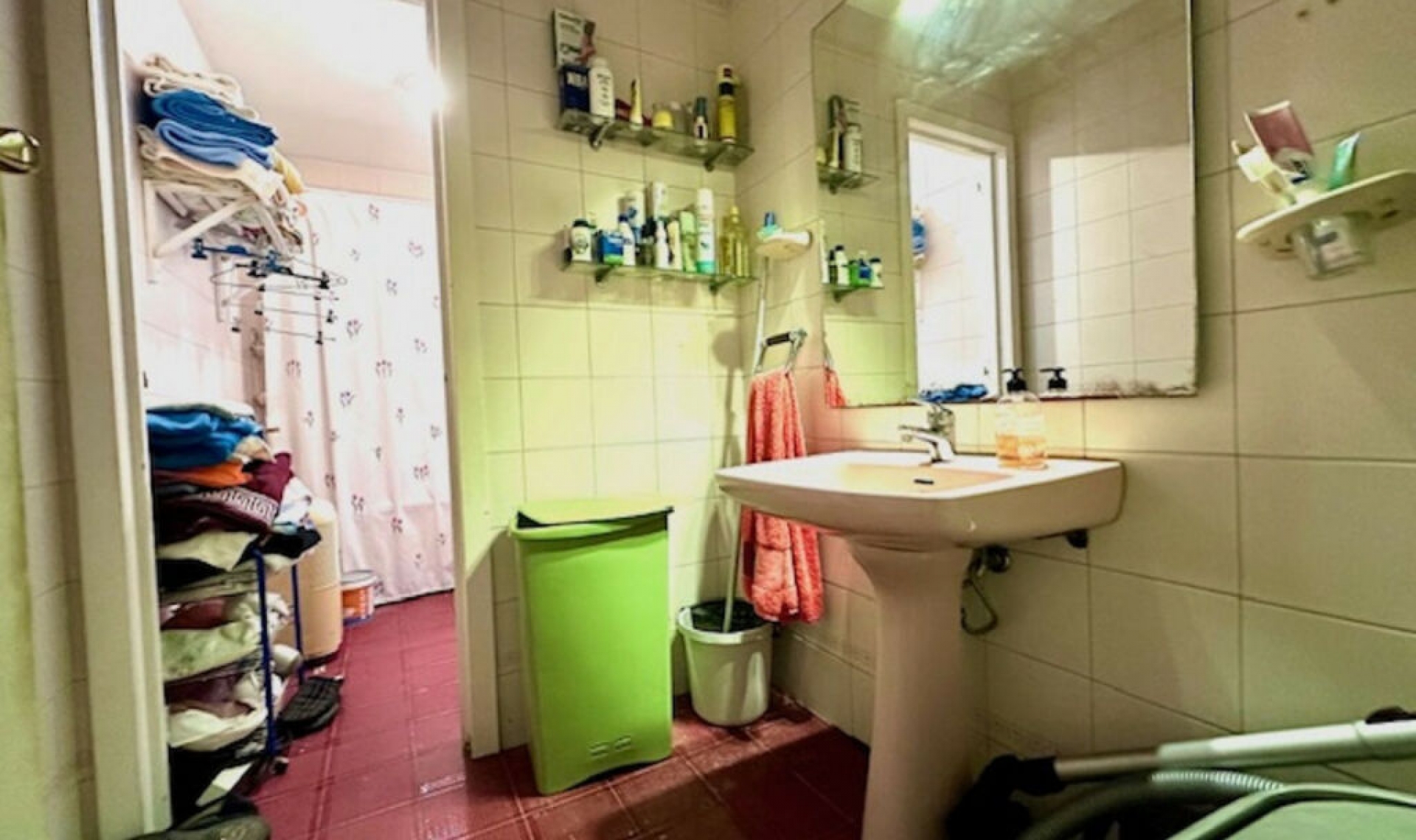 Resale - Apartment -
Estepona