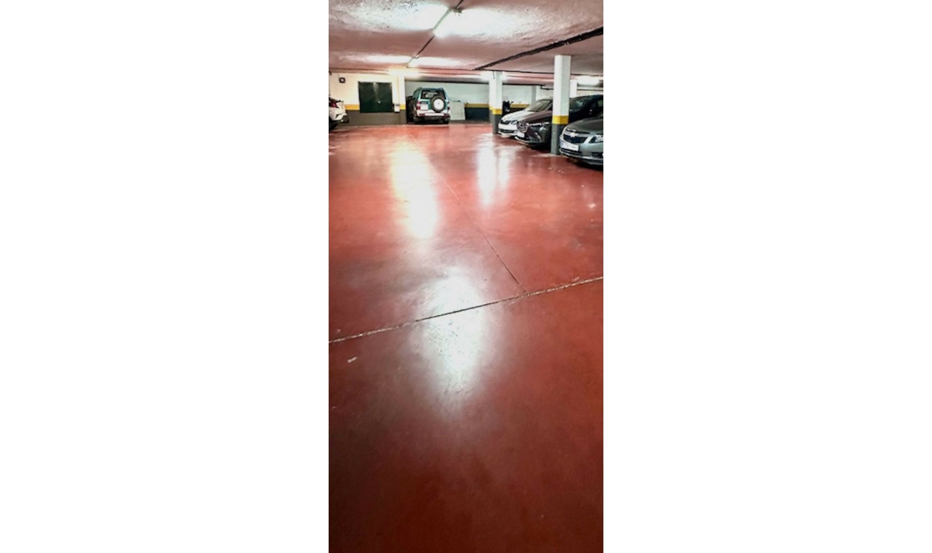 Resale - Apartment -
Estepona