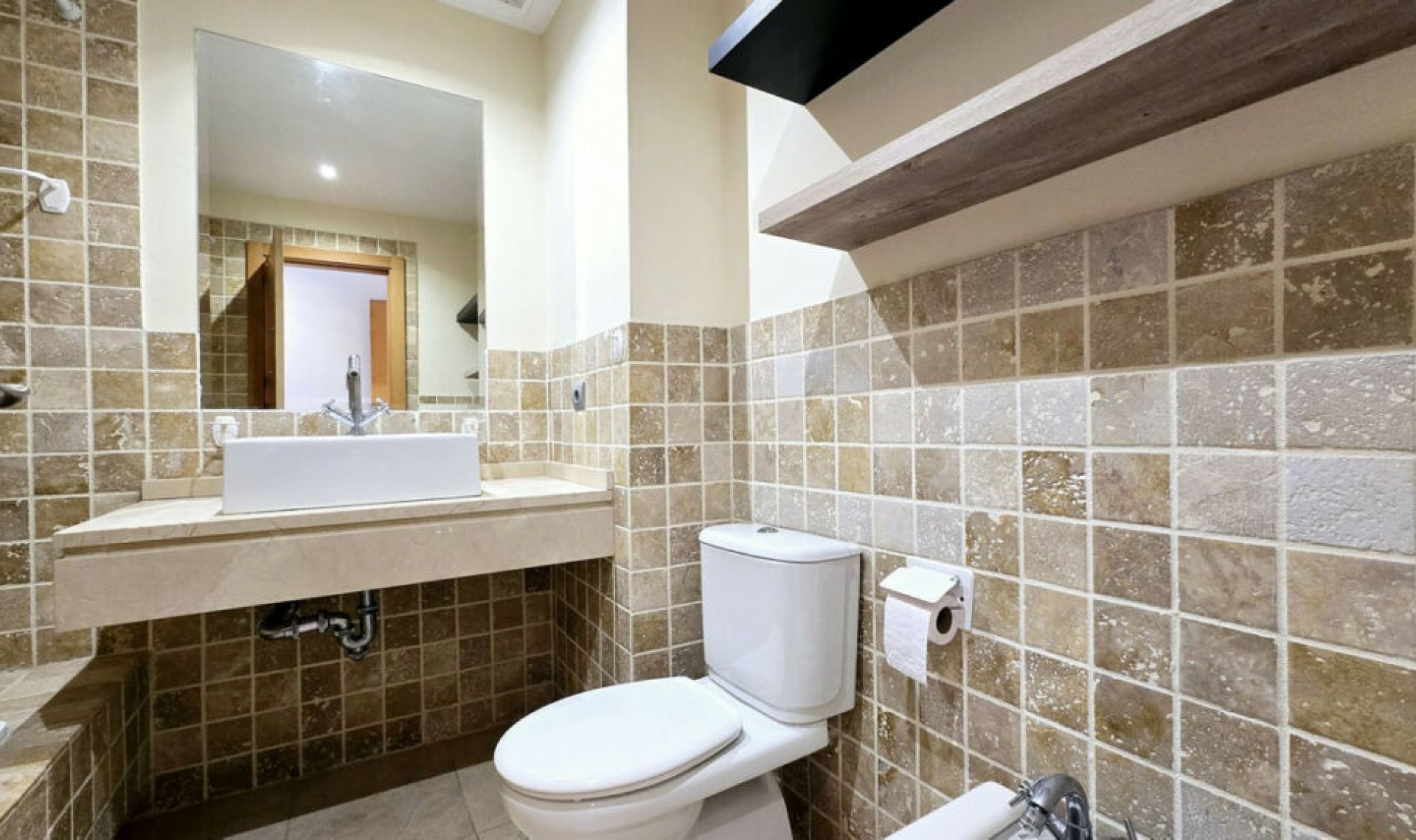 Resale - Apartment -
Estepona